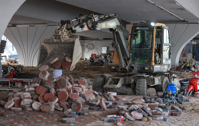 Cận cảnh cầu vượt n&uacute;t giao Mai Dịch trước ng&agrave;y về đ&iacute;ch- Ảnh 14.