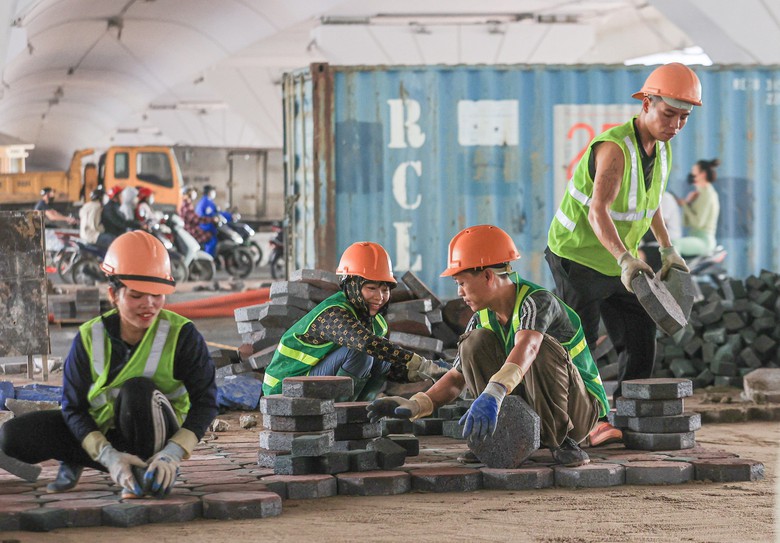 Cận cảnh cầu vượt n&uacute;t giao Mai Dịch trước ng&agrave;y về đ&iacute;ch- Ảnh 15.