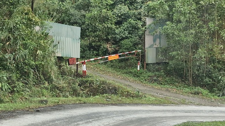 Kỳ lạ doanh nghiệp lập barie, kiểm so&aacute;t người d&acirc;n qua đường nối Bắc Giang - Quảng Ninh- Ảnh 10.