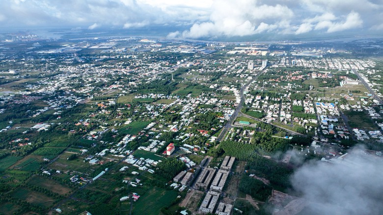 Người d&acirc;n B&agrave; Rịa - Vũng T&agrave;u ng&oacute;ng đường lớn để đ&oacute;n du kh&aacute;ch, nh&agrave; đầu tư- Ảnh 6.