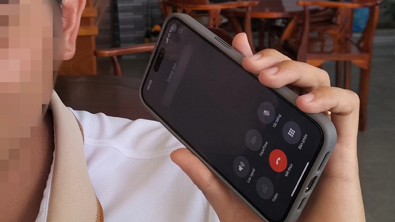 Nhận cuộc gọi giả danh cán bộ sở lừa đảo, hù dọa, xử lý thế nào?- Ảnh 1. Nhận cuộc gọi giả danh cán bộ sở lừa đảo, hù dọa, xử lý thế nào?- Ảnh 1.