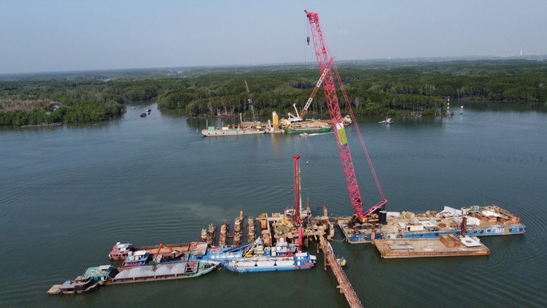 Người d&acirc;n B&agrave; Rịa - Vũng T&agrave;u ng&oacute;ng đường lớn để đ&oacute;n du kh&aacute;ch, nh&agrave; đầu tư- Ảnh 4.