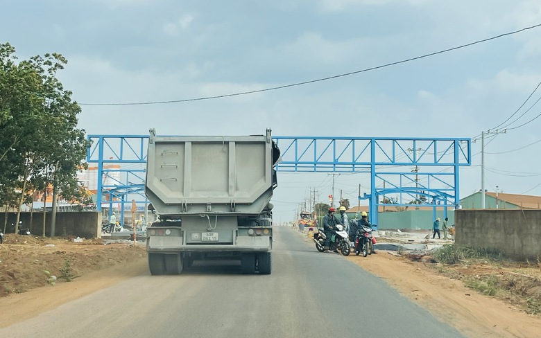 X&acirc;y 30km tường r&agrave;o quanh s&acirc;n bay Long Th&agrave;nh trong qu&yacute; III