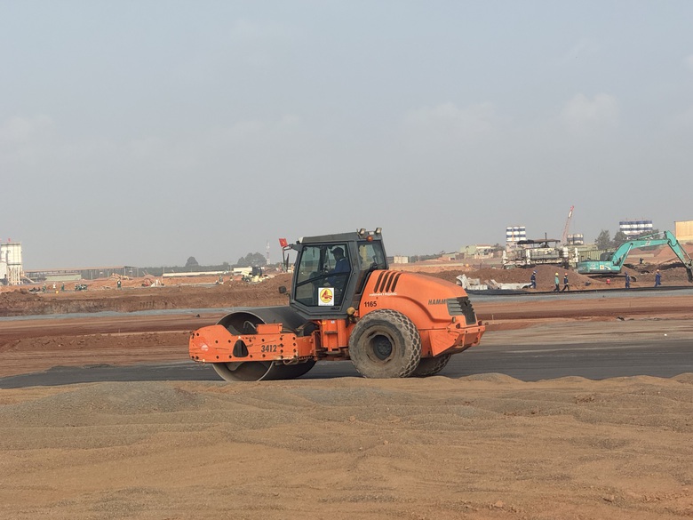 Ph&oacute; chủ tịch Quốc hội: Cần đảm bảo tiến độ, chất lượng s&acirc;n bay Long Th&agrave;nh- Ảnh 5.