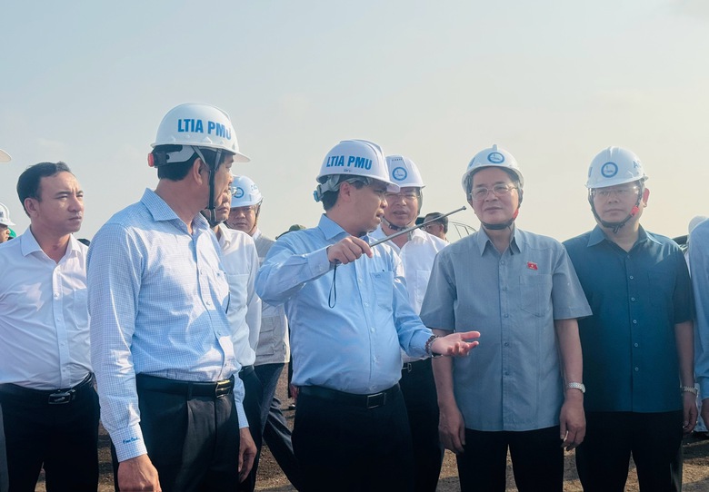 Ph&oacute; chủ tịch Quốc hội: Cần đảm bảo tiến độ, chất lượng s&acirc;n bay Long Th&agrave;nh- Ảnh 4.