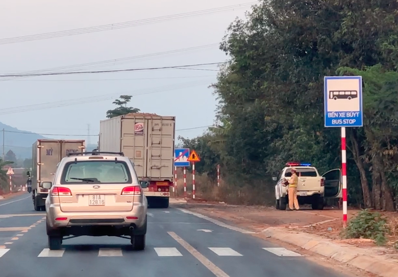 Gia Lai: Quyết kh&ocirc;ng dung t&uacute;ng, bao che xe qu&aacute; tải- Ảnh 3.