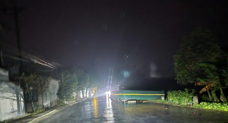 Th&aacute;i B&igrave;nh: Xuất hiện điểm sạt lở d&agrave;i, thường xảy ra tai nạn tr&ecirc;n đường li&ecirc;n huyện- Ảnh 10.