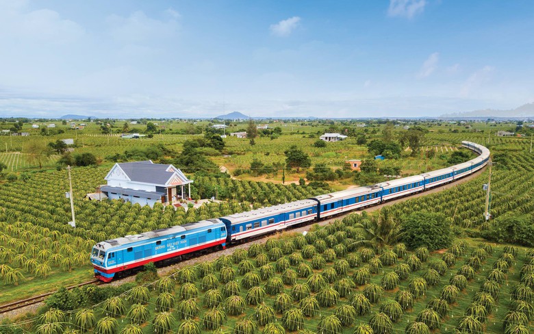 Kh&aacute;ch đi t&agrave;u hỏa dịp sinh nhật được giảm gi&aacute; v&eacute;