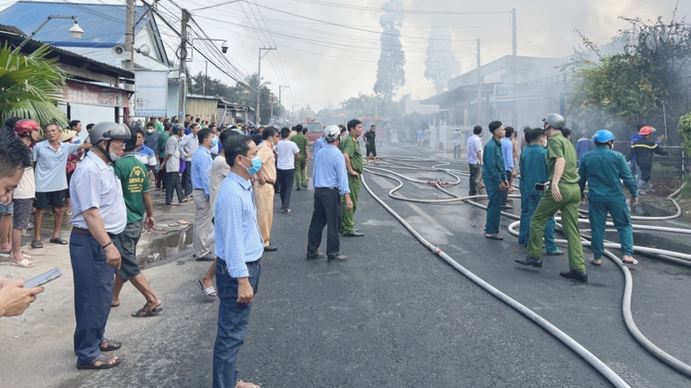 S&aacute;u căn nh&agrave; ở An Giang bị ch&aacute;y rụi trong ng&agrave;y 1/4- Ảnh 2.