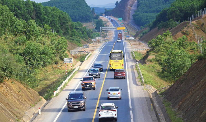 Thủ tướng chỉ đạo &ldquo;n&oacute;ng&rdquo; đảm bảo trật tự, an to&agrave;n giao th&ocirc;ng dịp nghỉ lễ 30/4- Ảnh 2.