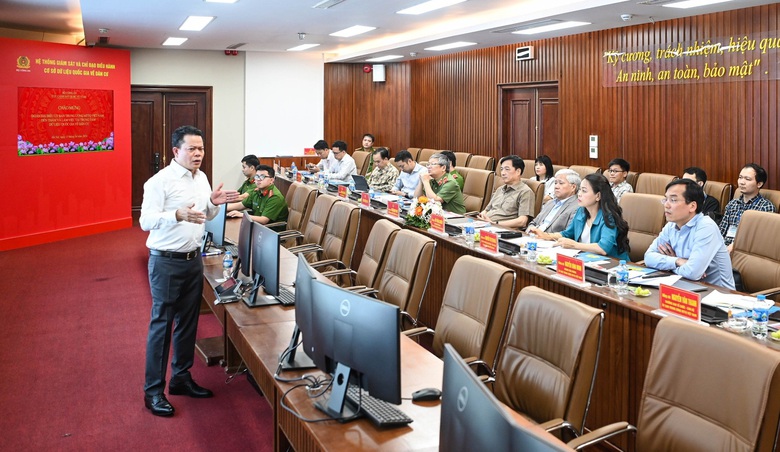 Bộ C&ocirc;ng an hướng đến số h&oacute;a dữ liệu về biến động thi&ecirc;n tai, từ thiện- Ảnh 1.