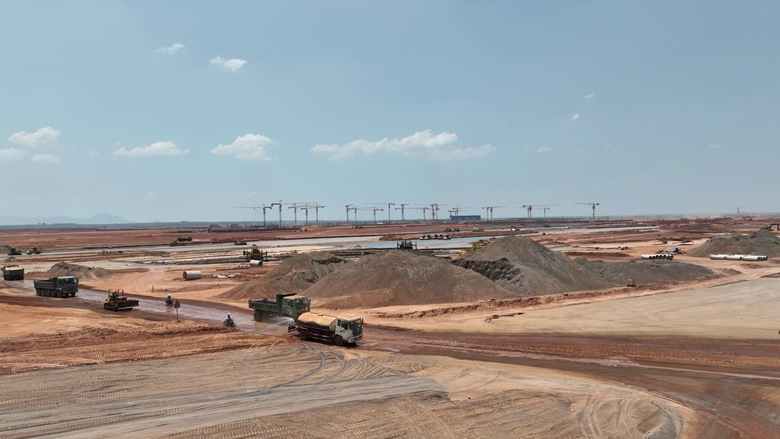 Sân bay Long Thành: Năm gói thầu nào được mời thầu trong quý II và III/2024?- Ảnh 2. Sân bay Long Thành: Năm gói thầu nào được mời thầu trong quý II và III/2024?- Ảnh 2.