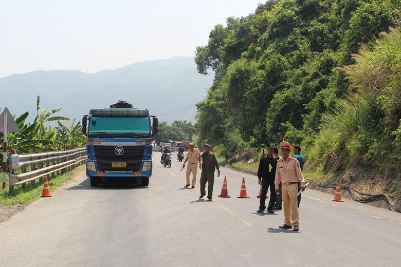 Ô tô không được đi QL1 qua Đèo Cả, vượt đèo cách nào?- Ảnh 1. Ô tô không được đi QL1 qua Đèo Cả, vượt đèo cách nào?- Ảnh 1.