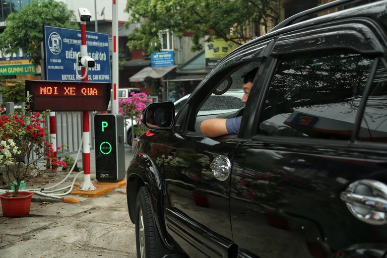 H&agrave; Nội: Th&ecirc;m 7 điểm tr&ocirc;ng giữ xe kh&ocirc;ng d&ugrave;ng tiền mặt- Ảnh 3.