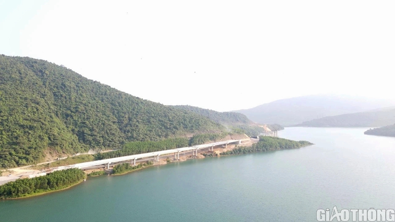 Diện mạo cao tốc Bắc - Nam qua H&agrave; Tĩnh thay đổi từng ng&agrave;y- Ảnh 15.