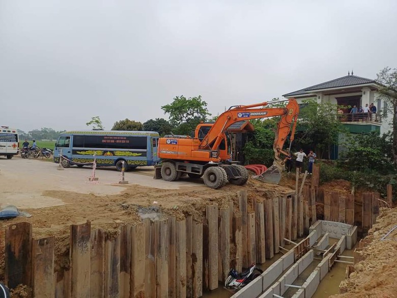 Lao xuống hố công trình đã rào chắn, nam thanh niên tử vong- Ảnh 1. Lao xuống hố công trình đã rào chắn, nam thanh niên tử vong- Ảnh 1.