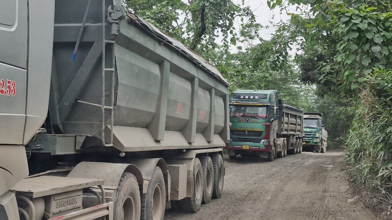 Chủ mỏ đ&aacute; tiếp tay xe qu&aacute; tải: Chưa đủ điều kiện vẫn hoạt động- Ảnh 5.