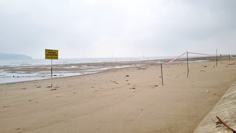 M&uacute;c c&aacute;t biển đắp dự &aacute;n bờ k&egrave; hơn 100 tỷ: Doanh nghiệp thi c&ocirc;ng n&oacute;i g&igrave;?- Ảnh 4.