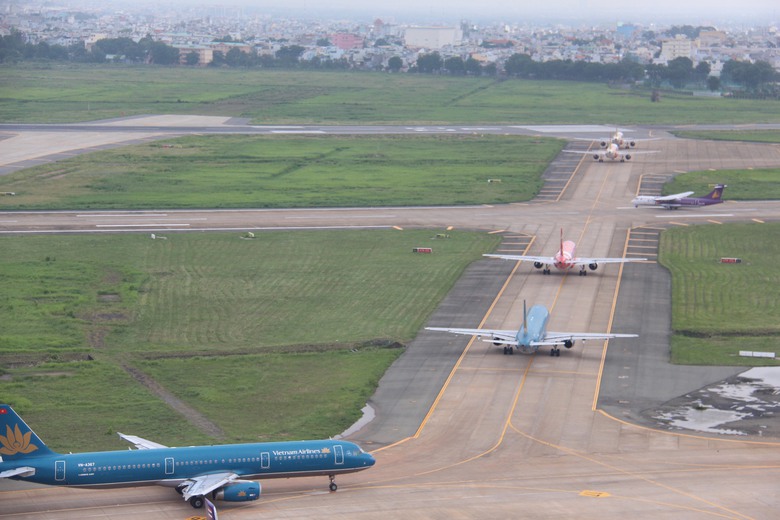 B&agrave;i 2: Hướng đến ng&agrave;nh h&agrave;ng kh&ocirc;ng ph&aacute;t triển bền vững- Ảnh 4.