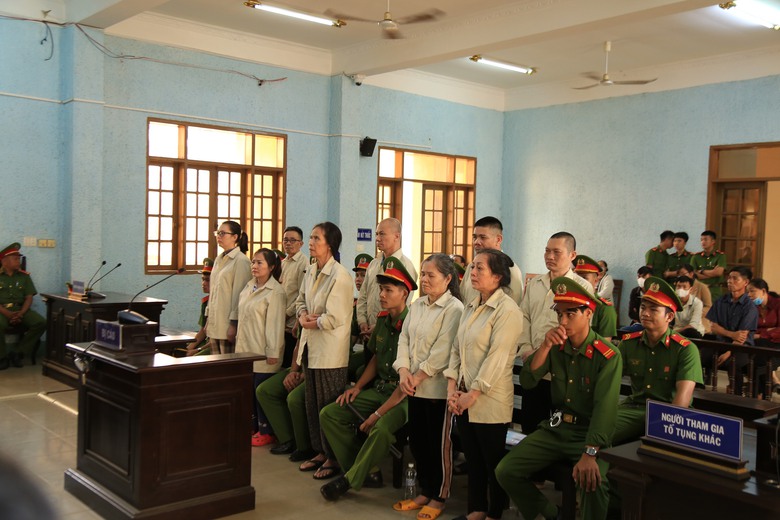 Phạt t&ugrave; 10 bị c&aacute;o hoạt động chống ph&aacute; nhằm lật đổ ch&iacute;nh quyền nh&acirc;n d&acirc;n- Ảnh 1.