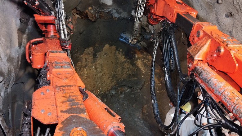 N&acirc;ng tốc độ t&agrave;u đi qua hầm B&atilde;i Gi&oacute; tối đa 15km/h- Ảnh 2.