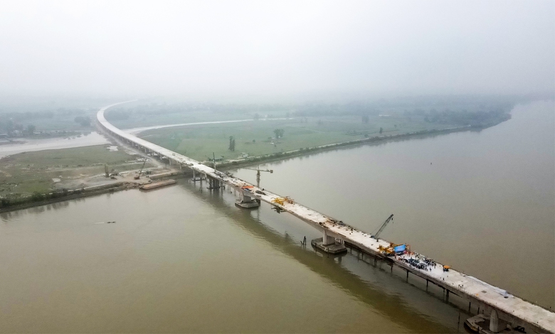 Dự án cao tốc đoạn Diễn Châu - Bãi Vọt: Nhà thầu đầu tiên cán đích vượt mốc 30/4/2024- Ảnh 6. Dự án cao tốc đoạn Diễn Châu - Bãi Vọt: Nhà thầu đầu tiên cán đích vượt mốc 30/4/2024- Ảnh 6.