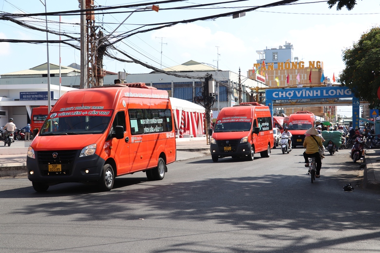 Vĩnh Long khai trương hai tuyến xe bu&yacute;t, học sinh được mua v&eacute; với gi&aacute; cực rẻ- Ảnh 3.