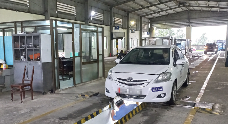 &Ocirc; t&ocirc; cải tạo th&agrave;nh xe tập l&aacute;i chưa đổi đăng k&yacute; c&oacute; được đăng kiểm?- Ảnh 1.