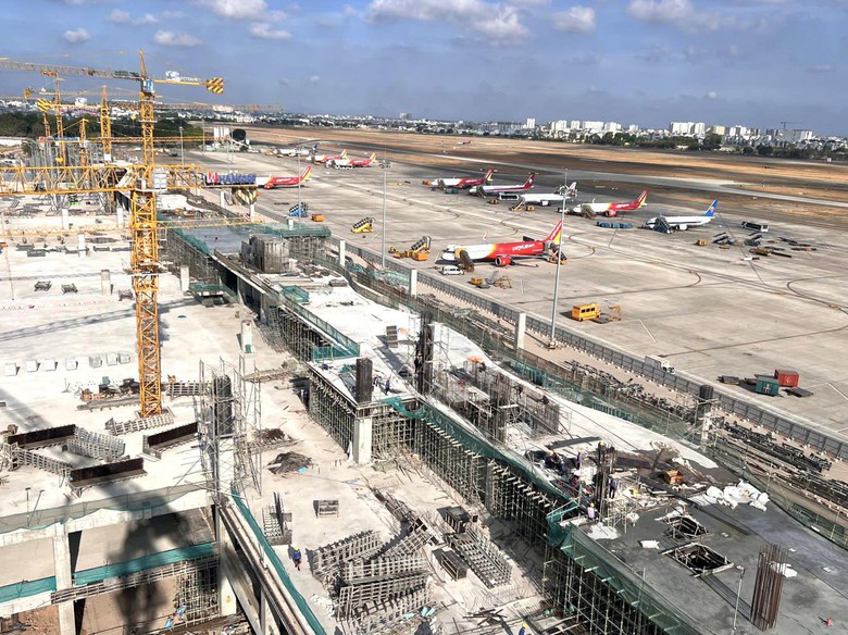Tiến độ thần tốc tr&ecirc;n c&ocirc;ng trường nh&agrave; ga T3 s&acirc;n bay T&acirc;n Sơn Nhất- Ảnh 5.
