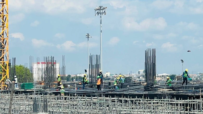 Tiến độ thần tốc tr&ecirc;n c&ocirc;ng trường nh&agrave; ga T3 s&acirc;n bay T&acirc;n Sơn Nhất- Ảnh 1.