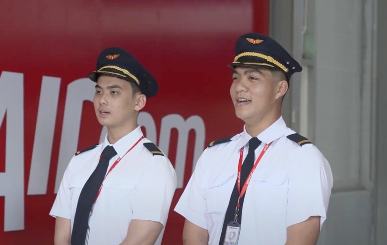 Bất ngờ với ca kh&uacute;c Hello Việt Nam đặc biệt mừng lễ 30/4 - 1/5- Ảnh 4.