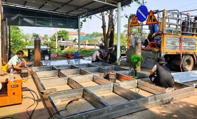 Tăng chốt ph&acirc;n luồng xe kh&aacute;ch tr&ecirc;n 30 chỗ, xe tải nặng kh&ocirc;ng v&agrave;o cao tốc Cam Lộ - La Sơn- Ảnh 7.