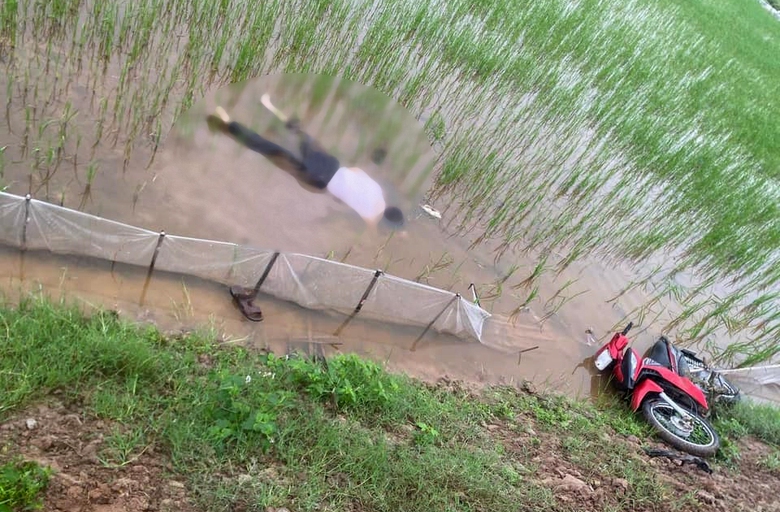 Hưng Y&ecirc;n: Hai vụ tai nạn trong đ&ecirc;m, 2 người chết, 1 người g&atilde;y ch&acirc;n- Ảnh 1.