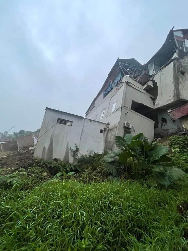 Th&ecirc;m nhiều ng&ocirc;i nh&agrave; bị sạt lở xuống s&ocirc;ng Cầu - Ảnh 5.