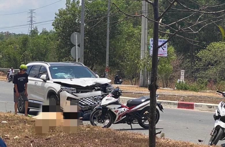 Xe m&aacute;y va chạm &ocirc; t&ocirc; khiến người đ&agrave;n &ocirc;ng tử vong- Ảnh 1.