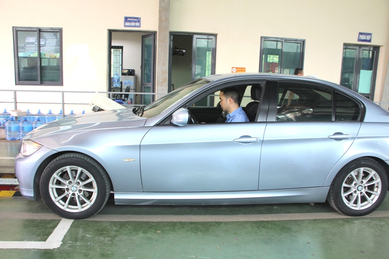 Hơn 200 nghìn phương tiện “trượt” đăng kiểm lần đầu- Ảnh 1. Hơn 200 nghìn phương tiện “trượt” đăng kiểm lần đầu- Ảnh 1.