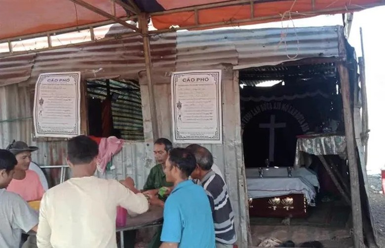 Anh em sinh đ&ocirc;i tử vong dưới hồ nước tưới c&agrave; ph&ecirc; ở L&acirc;m Đồng- Ảnh 2.