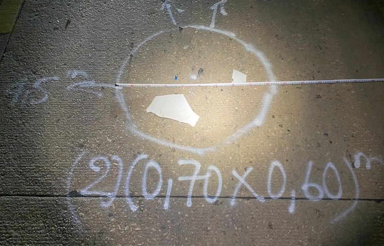 Từ mảnh nhựa vỡ t&igrave;m ra xe &ocirc; t&ocirc; g&acirc;y tai nạn rồi bỏ trốn- Ảnh 2.