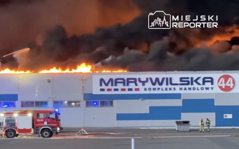 Ch&aacute;y lớn tại trung t&acirc;m mua sắm ở Ba Lan nơi c&oacute; nhiều người Việt kinh doanh