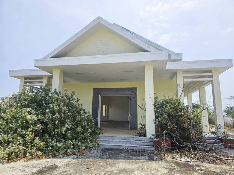 Cận cảnh khu tái định cư 50ha, gần 10 năm chỉ còn 1 hộ- Ảnh 9. Cận cảnh khu tái định cư 50ha, gần 10 năm chỉ còn 1 hộ- Ảnh 9.