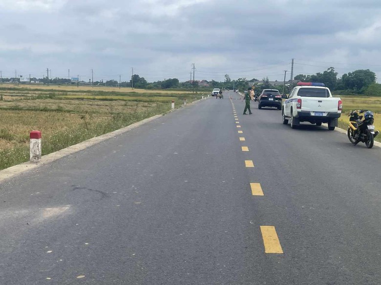 Đạn cối ph&aacute;t nổ, thanh ni&ecirc;n 9x tử vong thương t&acirc;m- Ảnh 1.