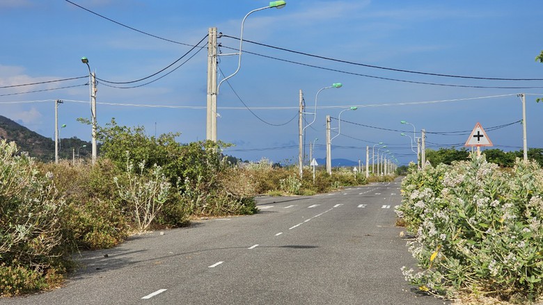 Cận cảnh khu tái định cư 50ha, gần 10 năm chỉ còn 1 hộ- Ảnh 13. Cận cảnh khu tái định cư 50ha, gần 10 năm chỉ còn 1 hộ- Ảnh 13.