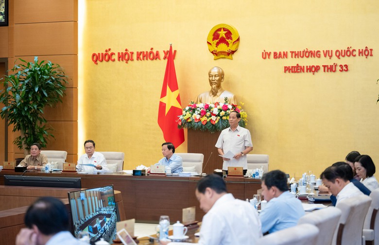 Cử tri v&agrave; nh&acirc;n d&acirc;n lo lắng khi gi&aacute; v&agrave;ng li&ecirc;n tục biến động- Ảnh 2.