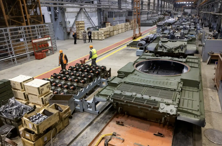 Đại sứ Nga nói gì về việc Tổng thống Putin thay lãnh đạo Bộ Quốc phòng?- Ảnh 3. Đại sứ Nga nói gì về việc Tổng thống Putin thay lãnh đạo Bộ Quốc phòng?- Ảnh 3.