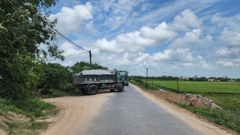 Thái Bình: Trạm trộn, bến bãi trái phép bủa vây, chính quyền loay hoay xử lý- Ảnh 2. Thái Bình: Trạm trộn, bến bãi trái phép bủa vây, chính quyền loay hoay xử lý- Ảnh 2.