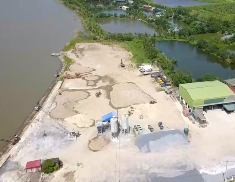 Thái Bình: Trạm trộn, bến bãi trái phép bủa vây, chính quyền loay hoay xử lý- Ảnh 4. Thái Bình: Trạm trộn, bến bãi trái phép bủa vây, chính quyền loay hoay xử lý- Ảnh 4.