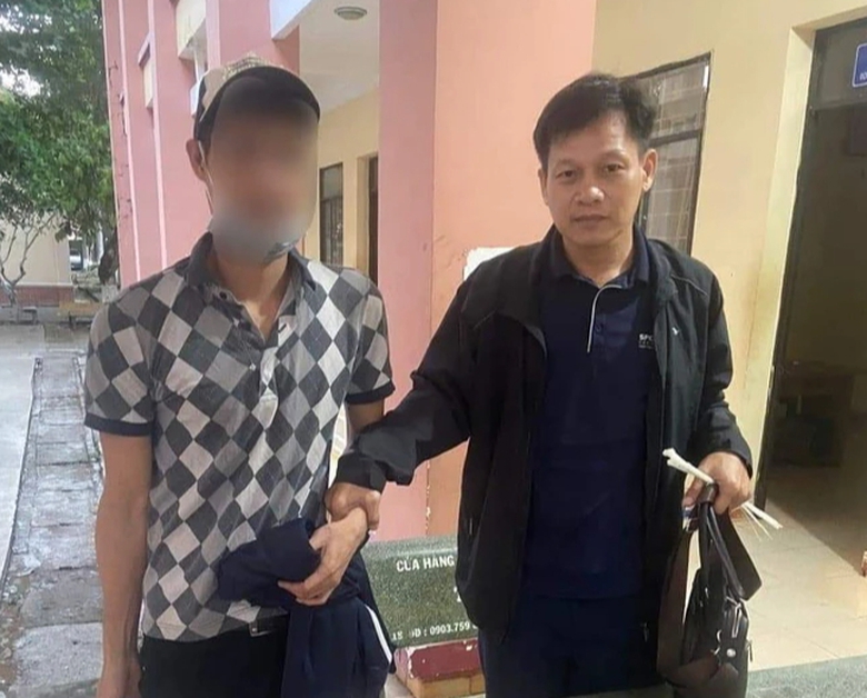 C&ocirc;ng an Quảng Ng&atilde;i bắt đối tượng truy n&atilde; đặc biệt tại B&igrave;nh Phước- Ảnh 1.