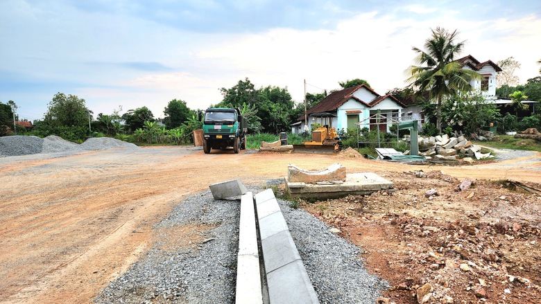 Nguy cơ vỡ tiến độ dự &aacute;n đường 700 tỷ ở Quảng Ng&atilde;i- Ảnh 11.