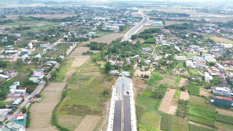 Nguy cơ vỡ tiến độ dự &aacute;n đường 700 tỷ ở Quảng Ng&atilde;i- Ảnh 10.
