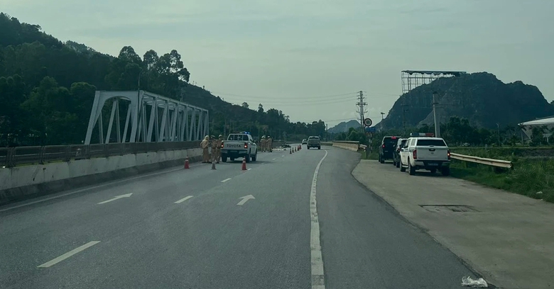 Thiếu ni&ecirc;n 15 tuổi tử vong tại chỗ sau c&uacute; tự ng&atilde; xe m&aacute;y- Ảnh 1.